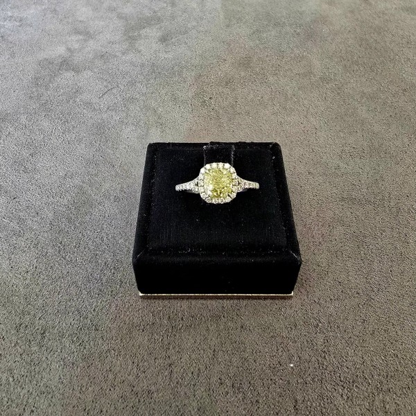 Anello Solitario con gambo doppio