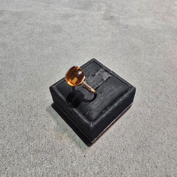 Anello solitario con quarzo idrotermale